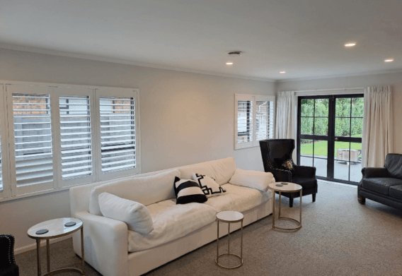 S82536 240813 WEB Shutter Imagery Lounge 1 800 x 550