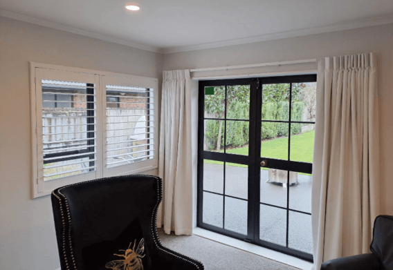 S82536 240813 WEB Shutter Imagery Lounge 2 800 x 550