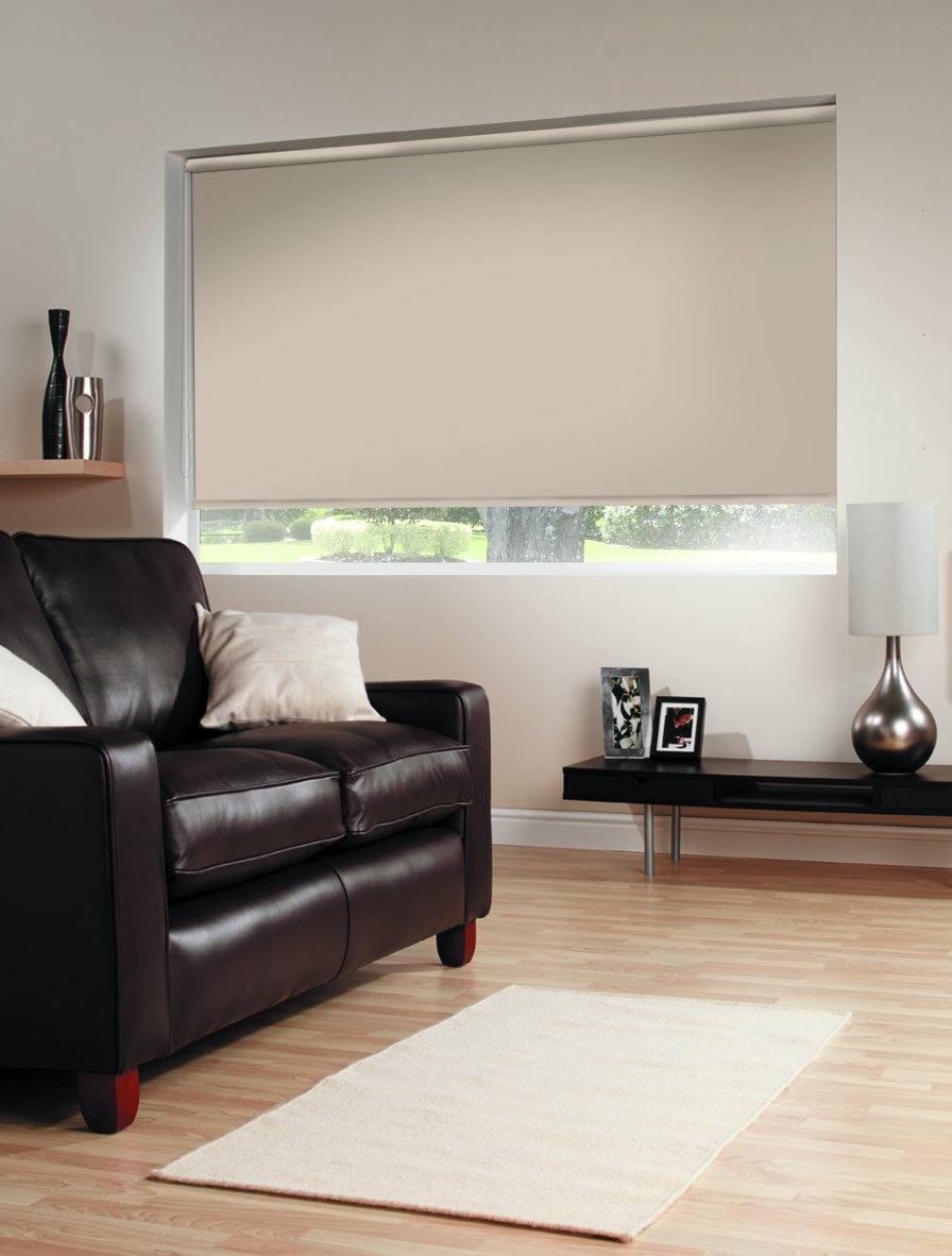 A neutral roller blind kept clean and dust-free