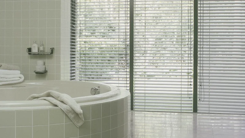 Venetian blinds